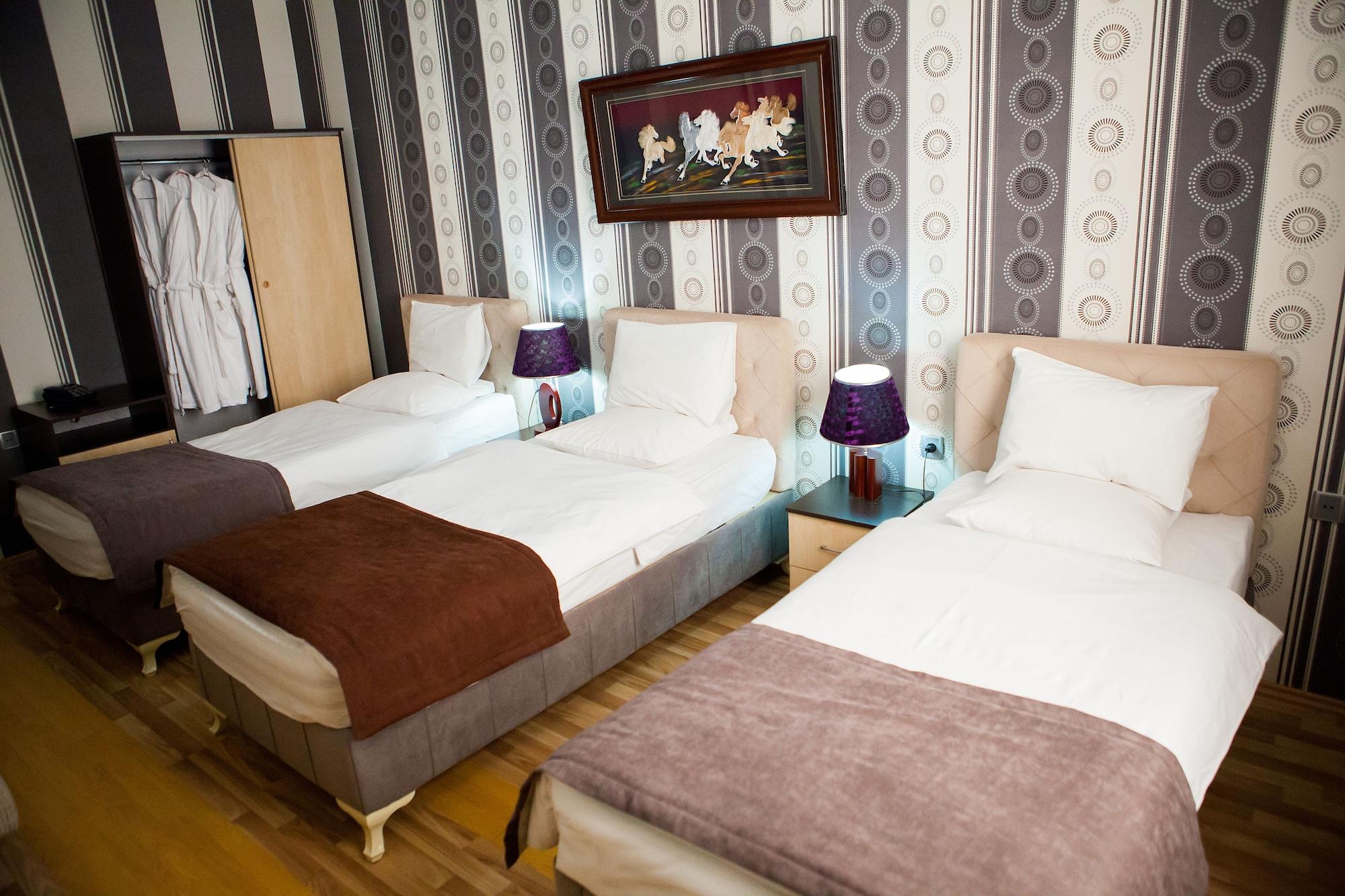 Issam Hotel & Spa Sheki Exterior photo
