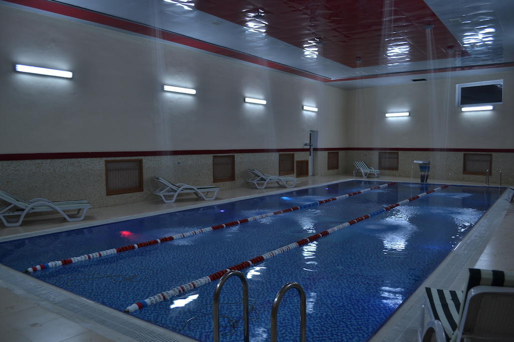 Issam Hotel & Spa Sheki Exterior photo