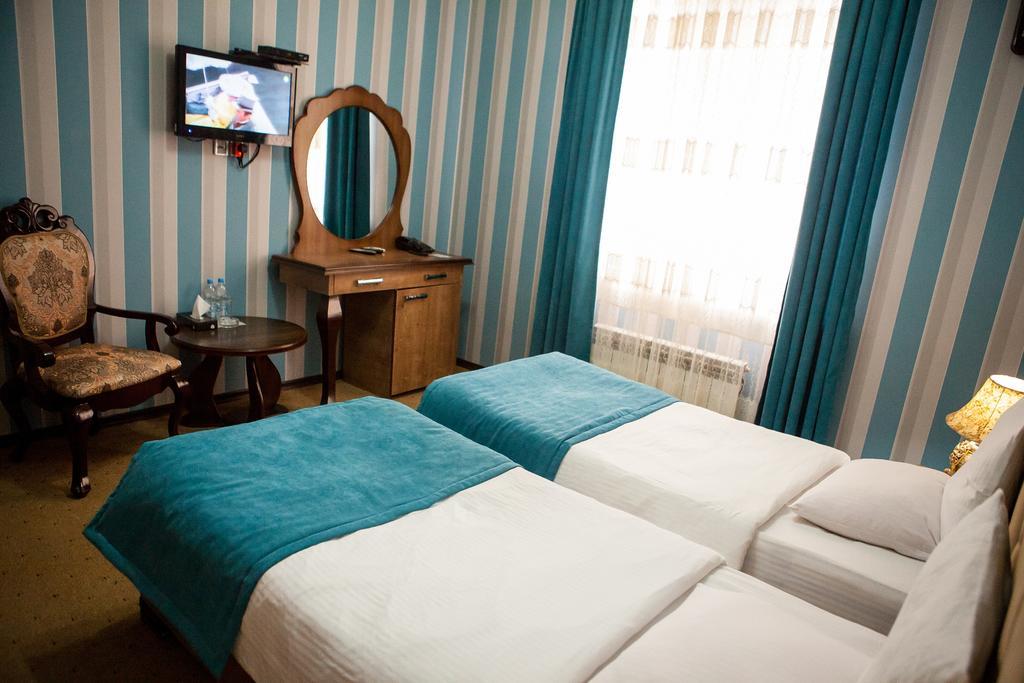 Issam Hotel & Spa Sheki Exterior photo
